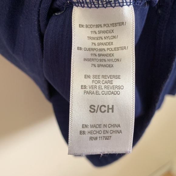 Rebok Blue Long Sleeve Quarter Zip Athletic Top - Picture 8 of 9